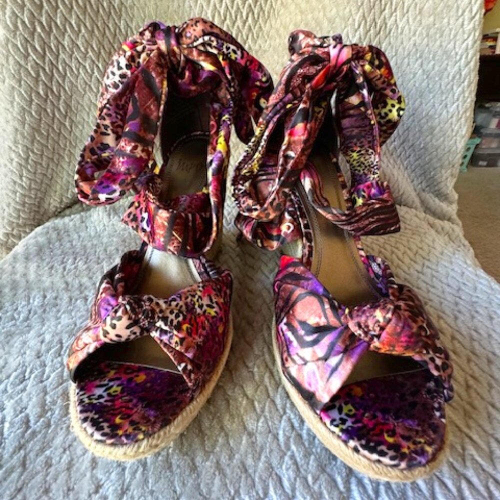 Impo- Purple Jungle Print Satin Fabric Wedges in size 10 m